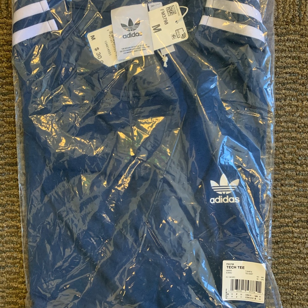 Adidas T-Shirt